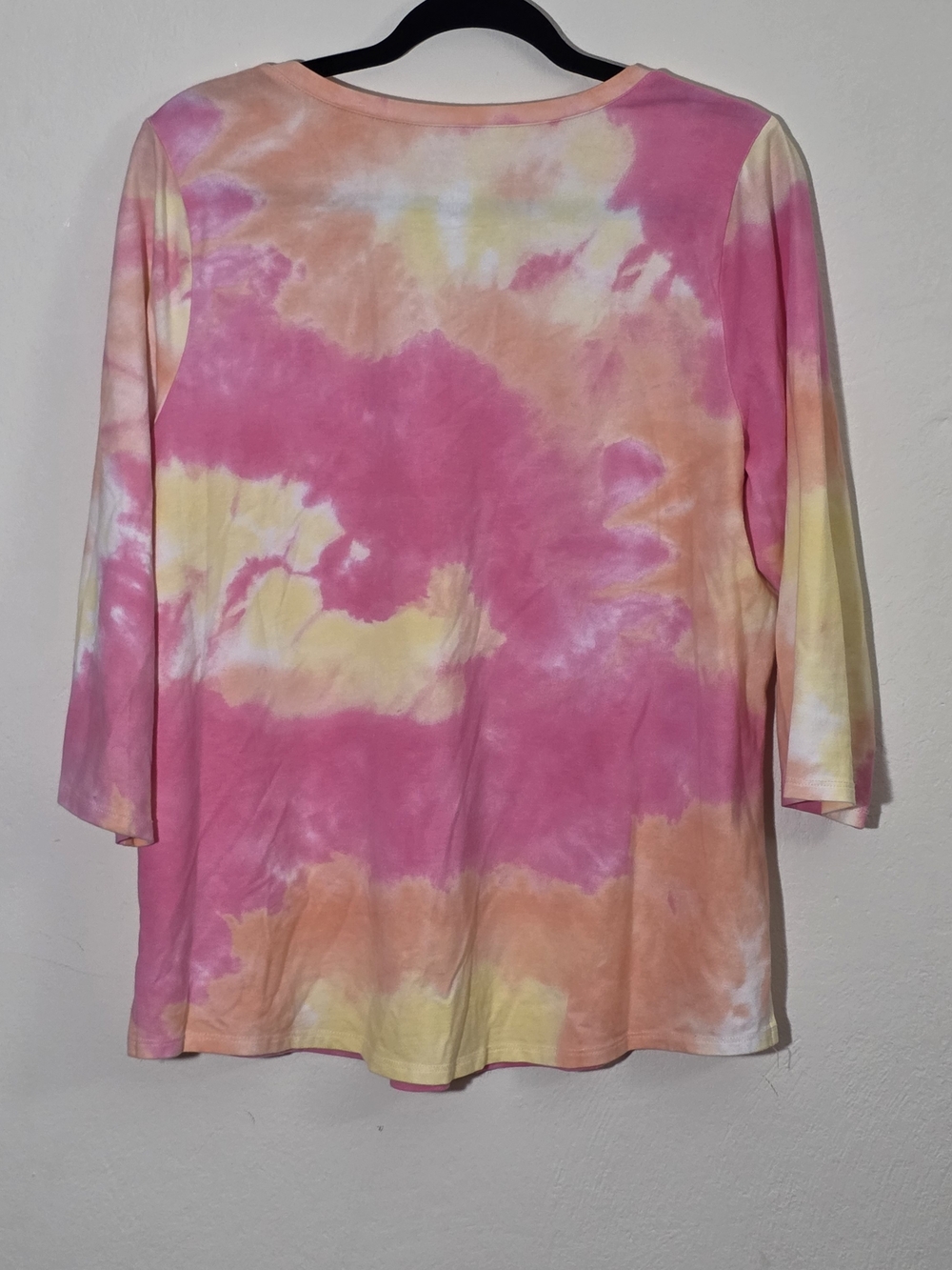 belle by Kim Gravel Top in White with Gold Logo - Picture 3 of 3